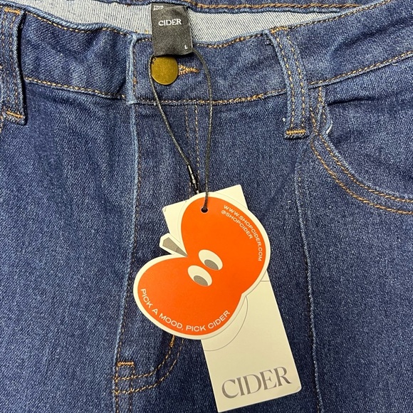 NWT Cider The Vintage Flare Dark Blue Jeans Size Large - Picture 4 of 6